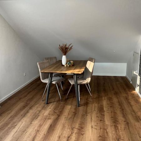 Ferienwohnung Lidu-Jene Eislingen Luaran gambar