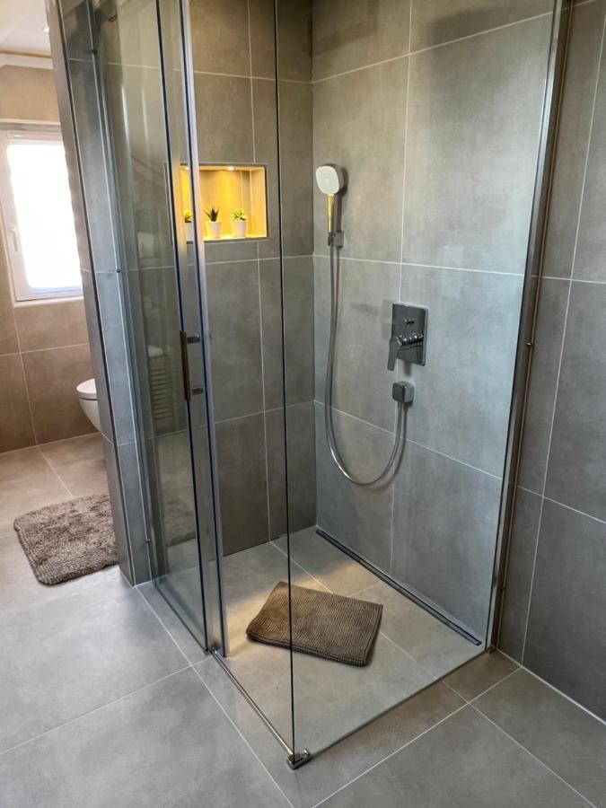 Ferienwohnung Lidu-Jene Eislingen Luaran gambar